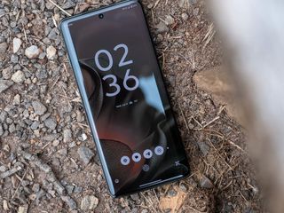 thumbnail - Moto Edge 70