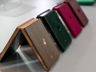 thumbnail - Motorola Razr 2025 Series