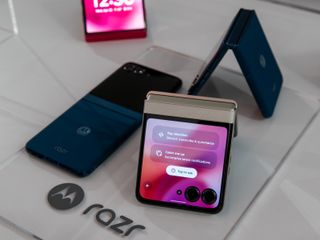 thumbnail - Motorola Razr 2025 y Razr 2023