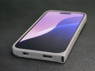 thumbnail - Funda USB-C para iPhone