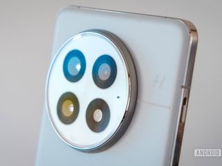 thumbnail - OnePlus 15